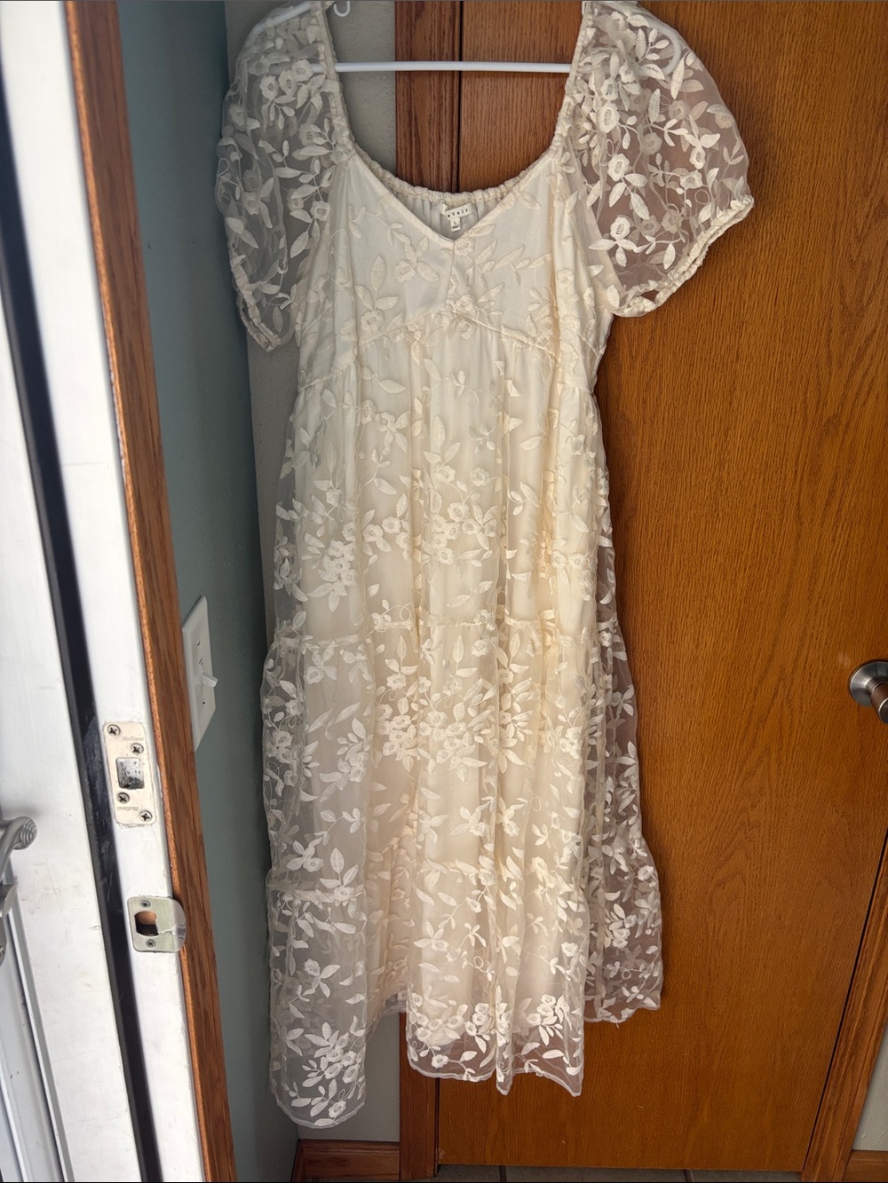 Regency Style Ivory Floral Lace Maxi Dress with Puff Sleeves